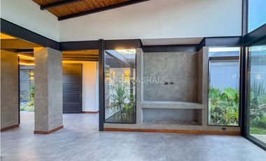 CASA CAMPESTRE MODERNA PARA ESTRENAR EN EL RETIRO