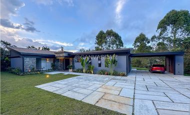 CASA CAMPESTRE MODERNA PARA ESTRENAR EN EL RETIRO