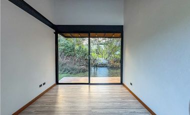 CASA CAMPESTRE MODERNA PARA ESTRENAR EN EL RETIRO