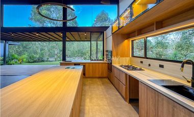 CASA CAMPESTRE MODERNA PARA ESTRENAR EN EL RETIRO