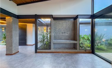 CASA CAMPESTRE MODERNA PARA ESTRENAR EN EL RETIRO