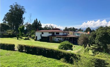 Valle de Los Chillos, San Rafael Hermosa Casa 460m2 y Terreno ,