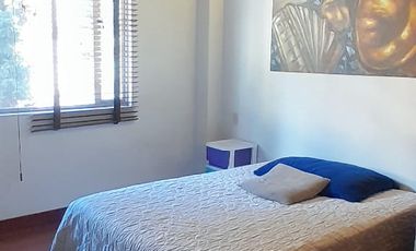 Vendo Casa en Sabaneta zona colegio el Carmelo (S)