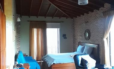 Vendo Casa en Sabaneta zona colegio el Carmelo (S)