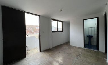 Se Vende Departamento Triplex en Chorrillos con 2 estacionamientos