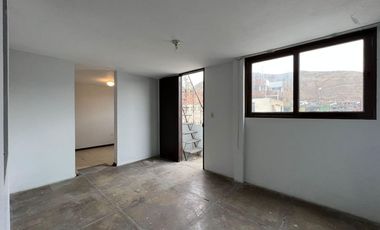 Se Vende Departamento Triplex en Chorrillos con 2 estacionamientos