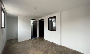 Se Vende Departamento Triplex en Chorrillos con 2 estacionamientos