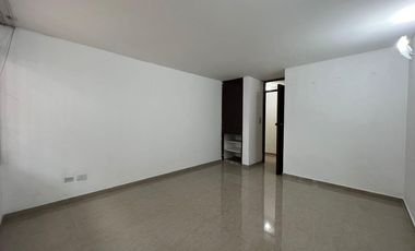 Se Vende Departamento Triplex en Chorrillos con 2 estacionamientos