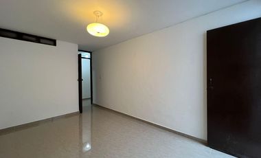 Se Vende Departamento Triplex en Chorrillos con 2 estacionamientos