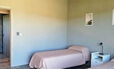 VENTA CASA SENDEROS IV COSTA ESMERALDA 5 AMBIENTES