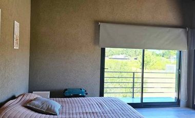 VENTA CASA SENDEROS IV COSTA ESMERALDA 5 AMBIENTES