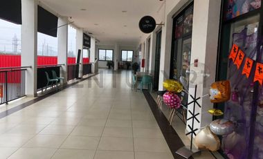 Local Comercial de Alquiler en Plaza Sunset P.cev