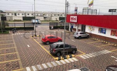 Local Comercial de Alquiler en Plaza Sunset P.cev