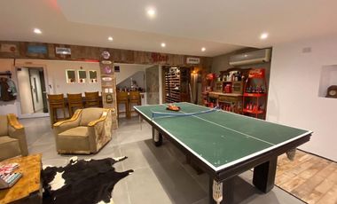 Casa en alquiler en Club de Campo Abril