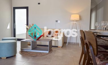 Casa en venta - A ESTRENAR - en Vía Aurelia