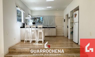 Casa en venta c/ cochera en Mar de las Pampas