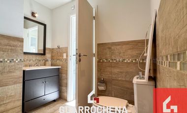 Casa en venta c/ cochera en Mar de las Pampas
