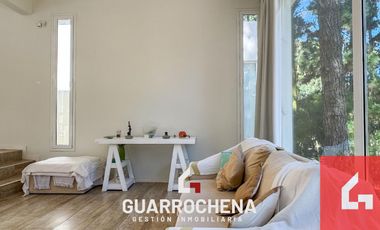 Casa en venta c/ cochera en Mar de las Pampas