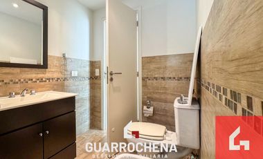 Casa en venta c/ cochera en Mar de las Pampas