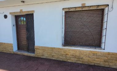 Departamento Tipo Casa en alquiler en Quilmes Oeste