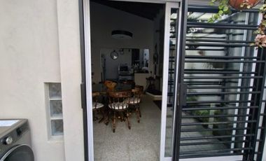 Casa PH en alquiler en Bernal Oeste