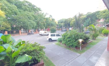 Departamento de 3 Ambientes con Balcón, Cerca de Panamericana y Av. Mitre- En Alquiler