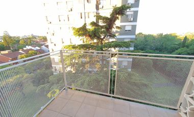 Departamento de 3 Ambientes con Balcón, Cerca de Panamericana y Av. Mitre- En Alquiler