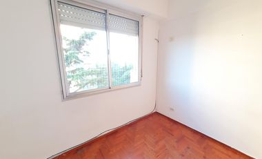 Departamento de 3 Ambientes con Balcón, Cerca de Panamericana y Av. Mitre- En Alquiler