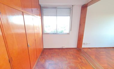 Departamento de 3 Ambientes con Balcón, Cerca de Panamericana y Av. Mitre- En Alquiler