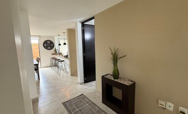 Puerta Real departamento AMUEBLADO Planta Baja cerca de planta Toyota