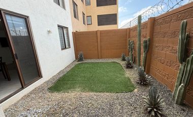 Puerta Real departamento AMUEBLADO Planta Baja cerca de planta Toyota