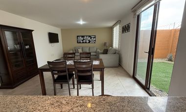 Puerta Real departamento AMUEBLADO Planta Baja cerca de planta Toyota