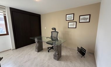 Puerta Real departamento AMUEBLADO Planta Baja cerca de planta Toyota