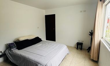 Casa en venta en Fracc. San José- Coatepec: Habitación en PB y amplio jardín