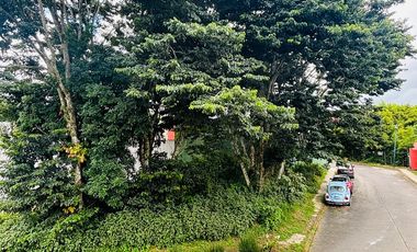 Casa en venta en Fracc. San José- Coatepec: Habitación en PB y amplio jardín