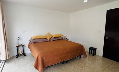 Casa en venta en Fracc. San José- Coatepec: Habitación en PB y amplio jardín