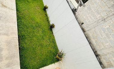 Casa en venta en Fracc. San José- Coatepec: Habitación en PB y amplio jardín