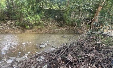 Quinta con 4 departamentos