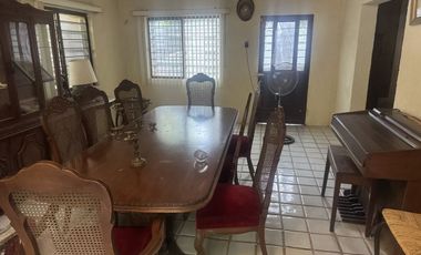 Quinta con 4 departamentos