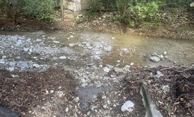 Quinta con 4 departamentos