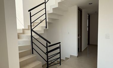 CASA EN RENTA EN JURIQUILLA QUERETARO