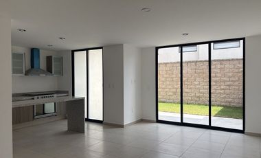 CASA EN RENTA EN JURIQUILLA QUERETARO