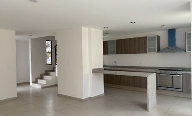 CASA EN RENTA EN JURIQUILLA QUERETARO