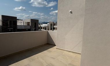 CASA EN RENTA EN JURIQUILLA QUERETARO