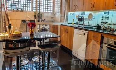 Departamento en arriendo c/ estacionamiento en Metro Manquehue - Apumanque