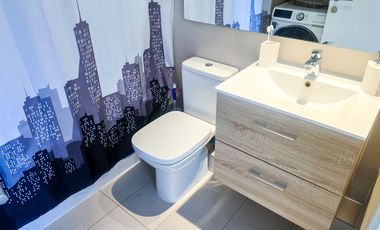 Amoblado 2 Dor. 2 Bñ. 1 Est. Moderno y disponible. Parque Arauco