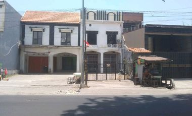 Ruko strategies 3 lantai, parkiran luas, depan acces toll, sda