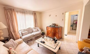 Casa con excelente ubicación a pasos del Metro Ciudad del Niño – San Miguel