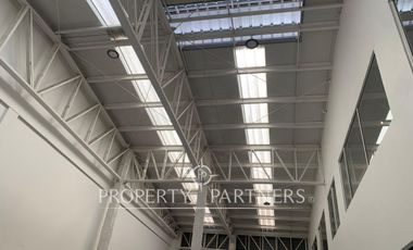 Excelente Bodega con Oficinas en el mejor Parque Empresarial de Renca
