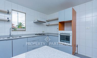 Casa en arriendo en Peñalolén con excelente terreno condominio Arboleda